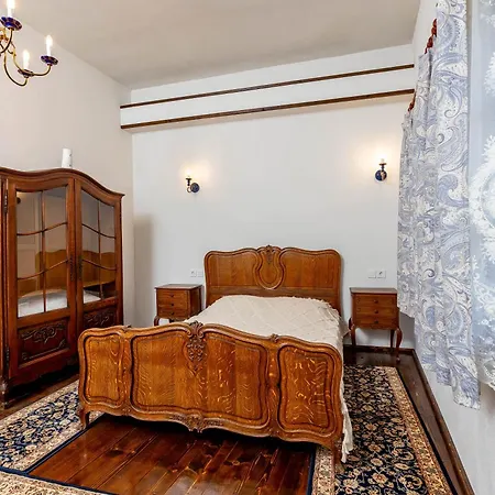Bed & Breakfast Velev House