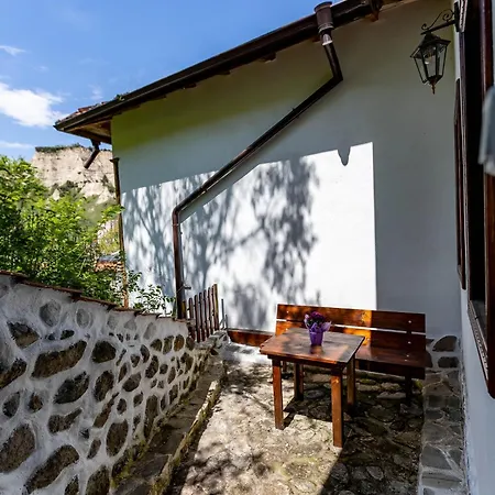 Velev House