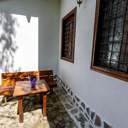 Velev House Bed & Breakfast